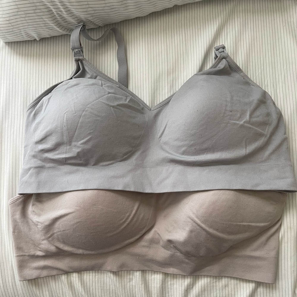 Maternity/nursing bras (2)